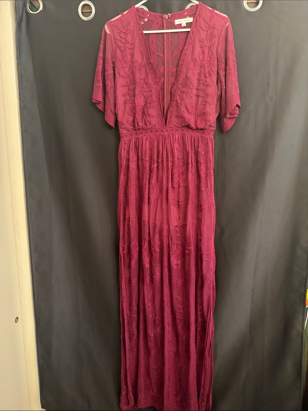 Honey Punch Burgundy Embroidered Lace Maxi Dress Size M